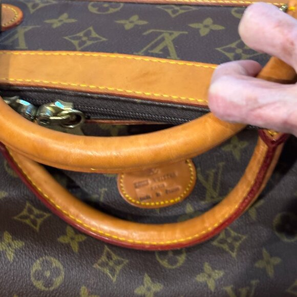 Louis Vuitton Tote Brown Bag - Picture 15 of 16